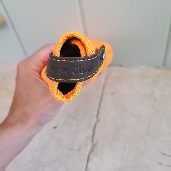 Veuve Clicquot Bottle Jacket - Picture 5 of 5